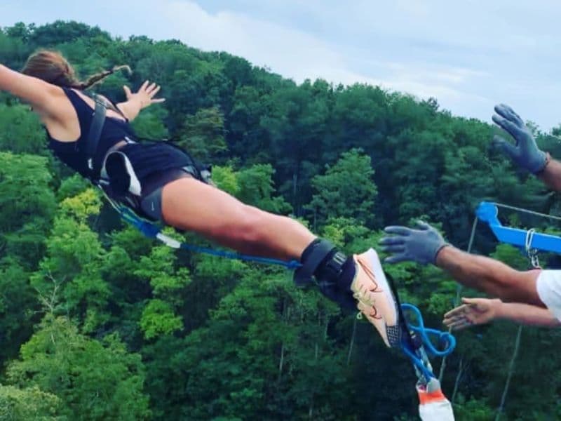 Saut à l'élastique depuis le Viaduc de Cluis (36)
