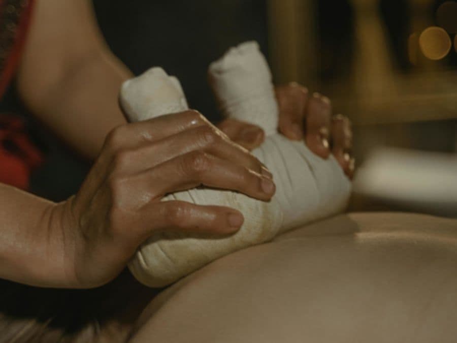 Massage ayurvédique à Rolleboise (78)