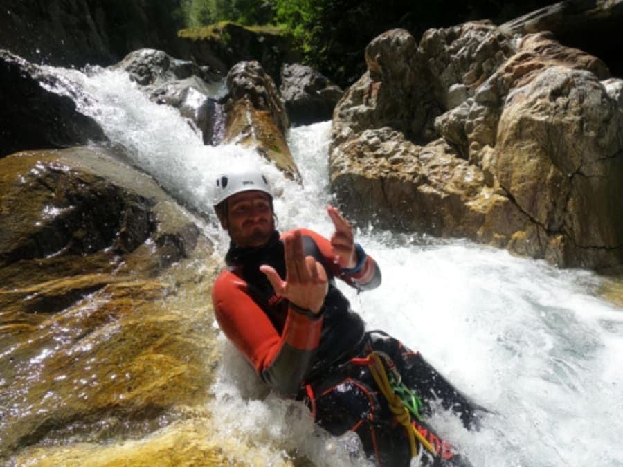 Canyoning initiation au canyon de l'Eau Rousse (73)
