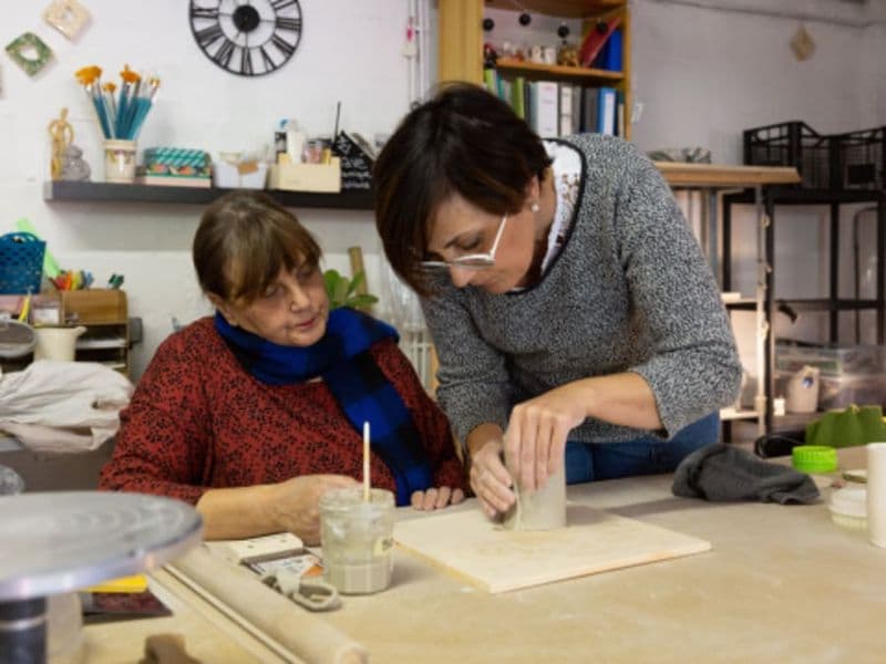 Atelier création d'objets céramique à Marseille (13)