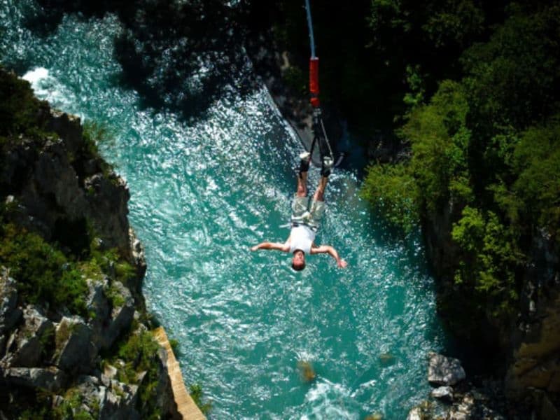Saut à l'élastique au Pont de Ponsonnas (38)