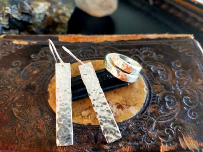 Atelier création d'un bijou en argent à Dijon (21)