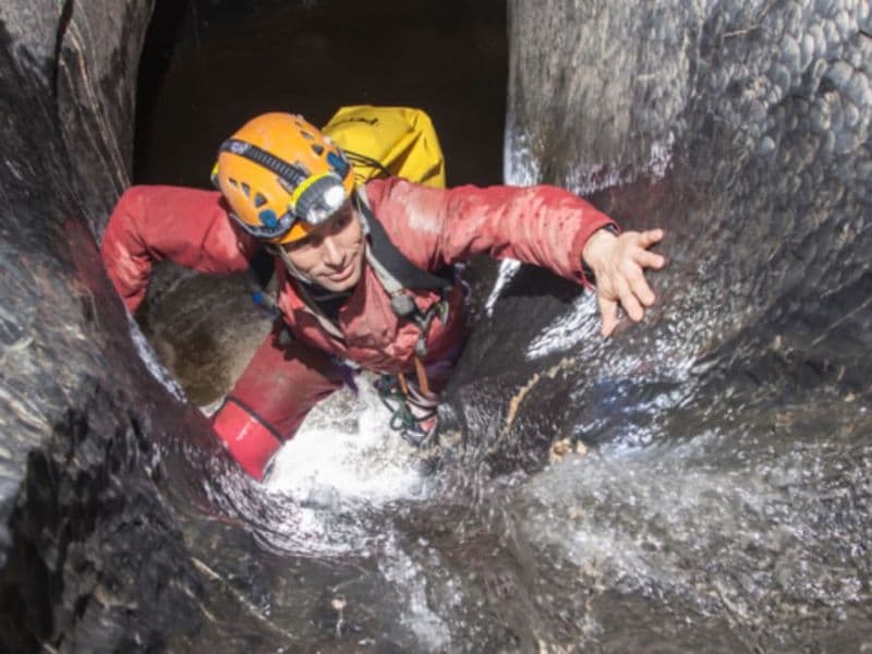 Spéléologie dans la Grotte de Vicdessos (09)