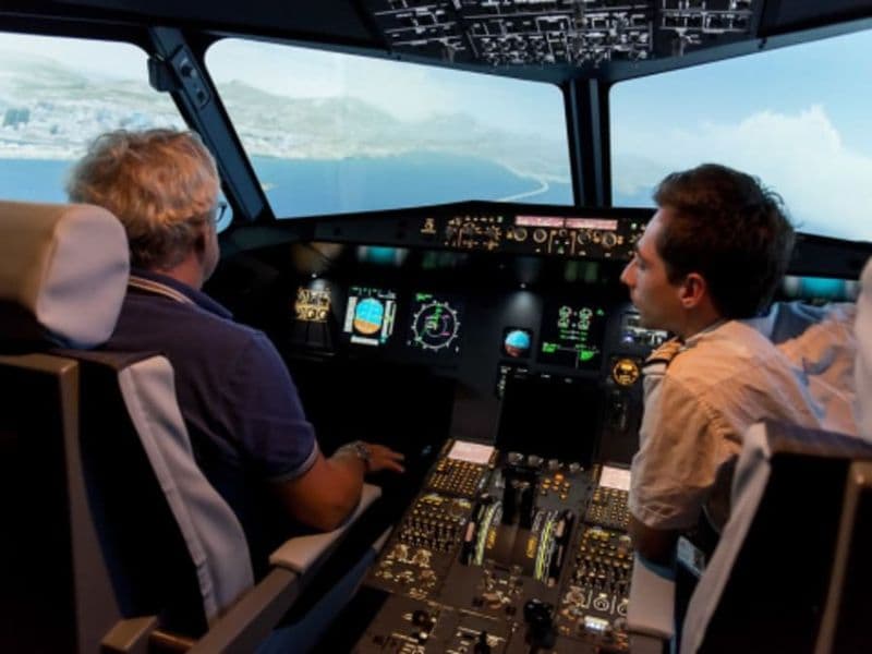 Simulateur de vol en avion de ligne A320 à Bordeaux