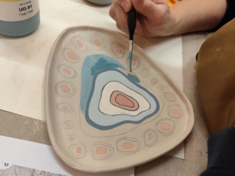 Atelier peinture sur céramique à Dijon (21)