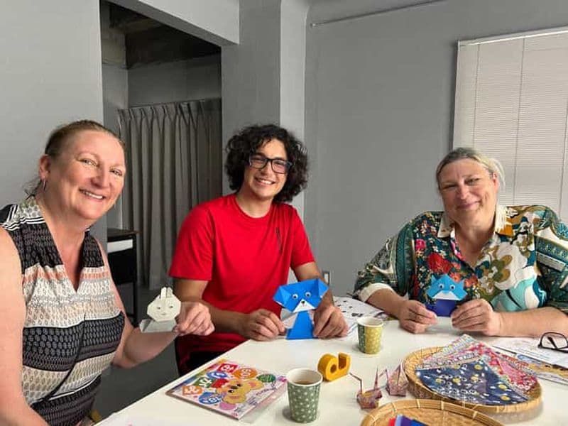 Expérience d'origami à Hiroshima : pliez et dédiez une grue