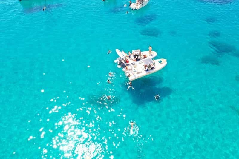 Cagliari : tour en bateau, 4 arrêts, baignade, plongée avec tuba et 1 spritz