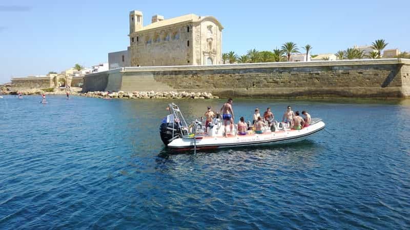 Au départ d'Alicante : Excursion en bateau rapide sur l'île de Tabarca avec plongée en apnée