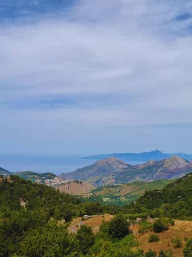 Calabre : villages et montagnes dans le parc national du Pollino en 4x4.