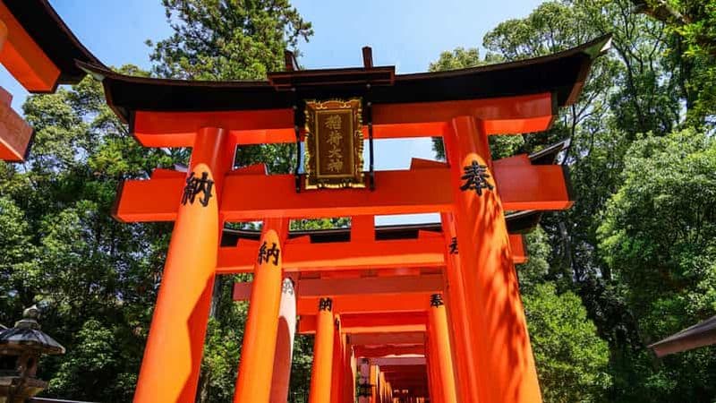 Kyoto : visite des temps forts du sanctuaire de Fushimi Inari et du château de Nijo