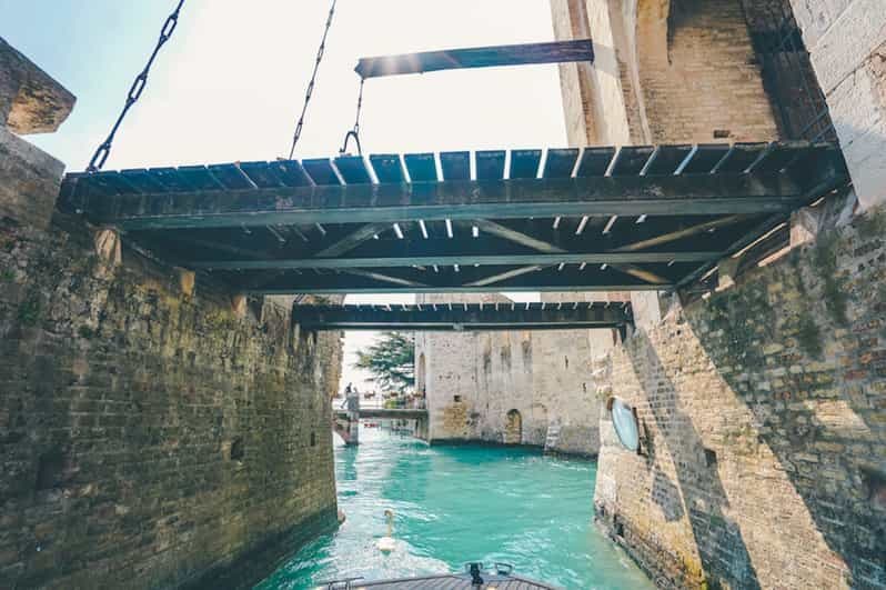 Sirmione : visite à pied des principaux villages et tour en bateau du lac de Garde