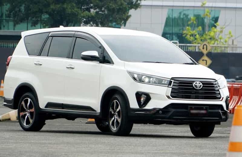 Service de taxi en SUV de luxe aller simple de Delhi à Jaipur via Agra