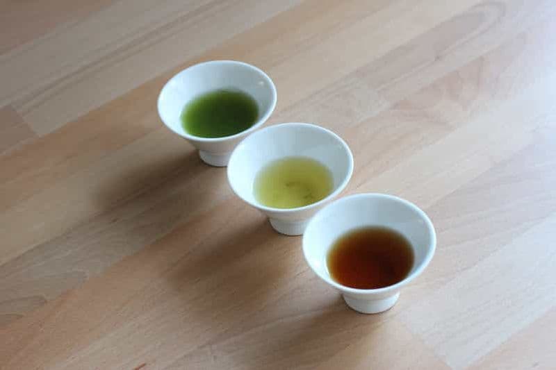 Dégustation de thé japonais authentique : sencha, matcha et gyokuro