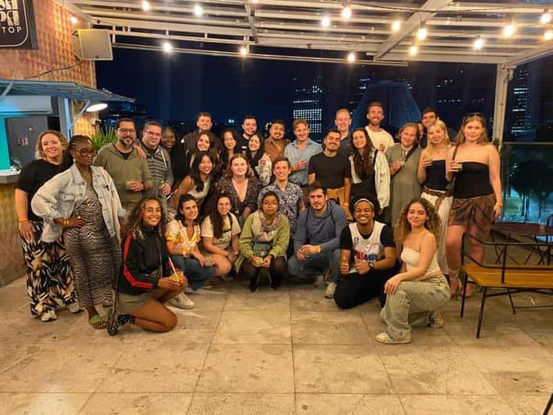 Rio : Lapa Pub Crawl avec Samba Live et Shots