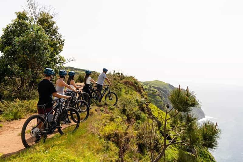 Ponta do Pargo : Location de vélos électriques à Madère