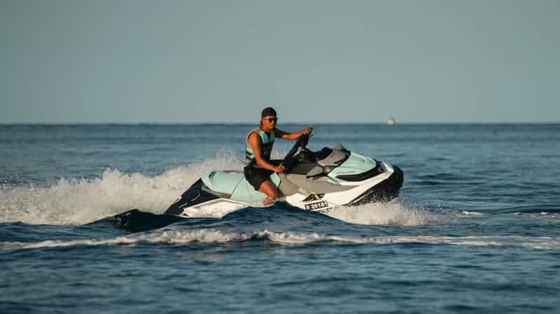 Billet Mellieha : Location de jet ski avec bateau de sécurité