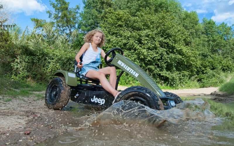 Visite en kart à pédales dans le Volkspark Hamburg Altona