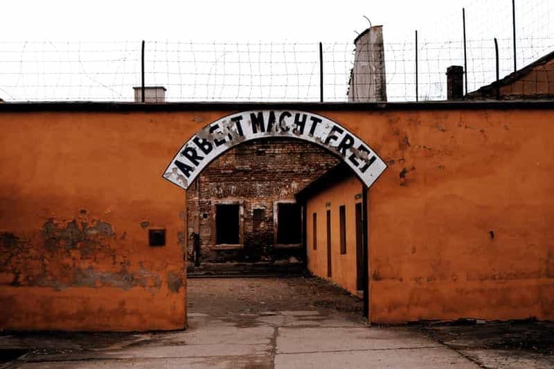 Prague : Visite privée du camp de concentration de Terezin
