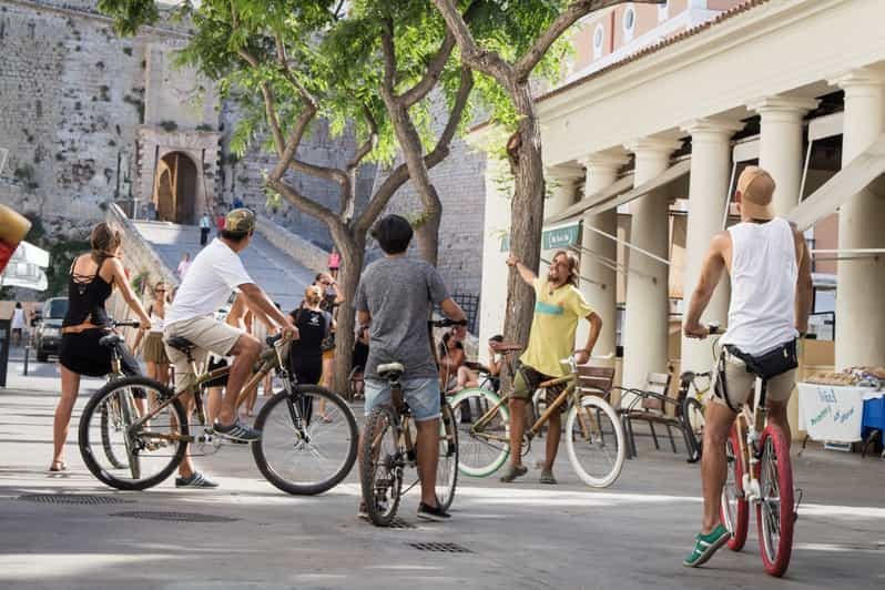 Visite touristique privée à vélo de la ville d'Ibiza