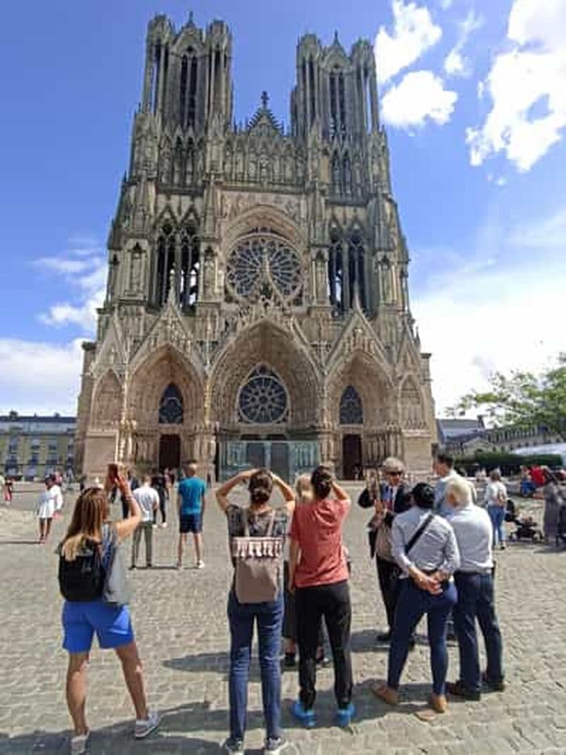 De Paris : Cathédrale de Reims, cave à champagne et dégustation