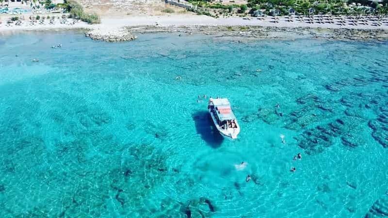 Lindos : excursion de 3 heures en bateau à fond de verre avec plongée avec tuba