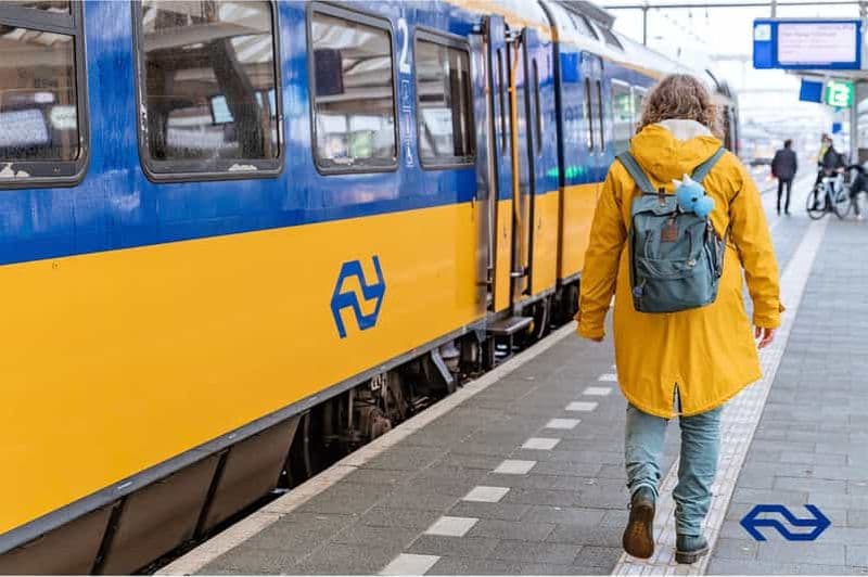 Amsterdam : transfert en train entre l'aéroport de Schiphol et Amsterdam