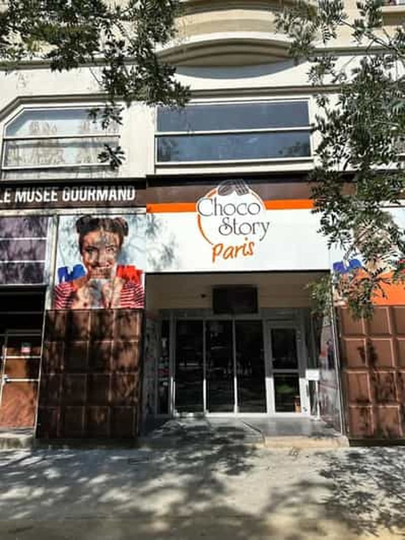Paris: Choco-Story Chocolate Museum Entry with Hotel Pickup