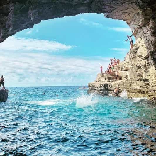 Pula : Visite à vélo de l'ancienne Pula et aventures aquatiques