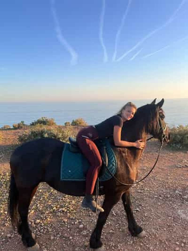 Équitation à flanc de falaise en Algarve