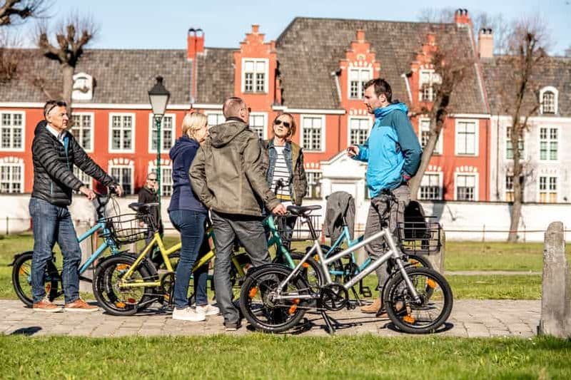 Gand : Visite guidée privée à vélo