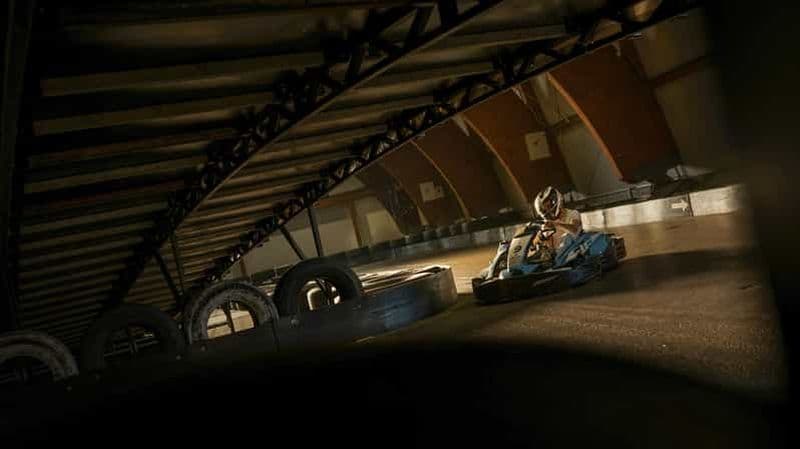 Sud du Pays de Galles : expérience de karting en salle