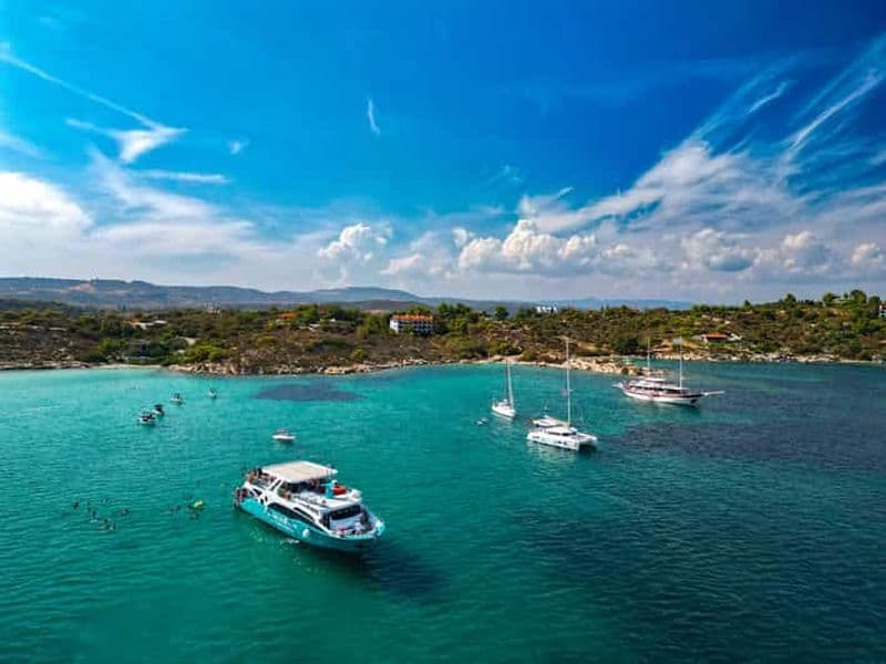Ormos Panagias : croisière dans le lagon bleu vers l'île d'Ammouliani