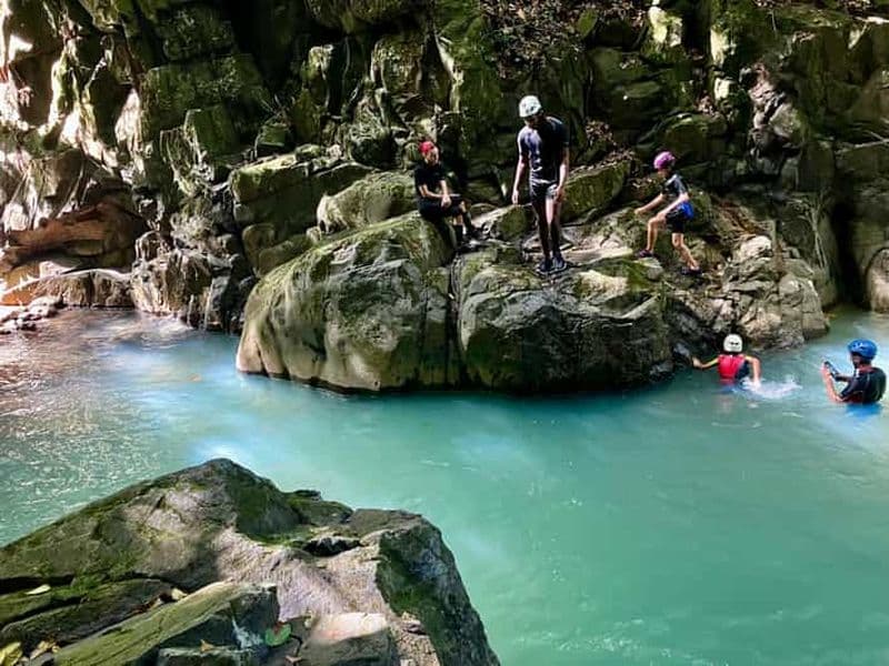 Guadeloupe : Canyoning en famille