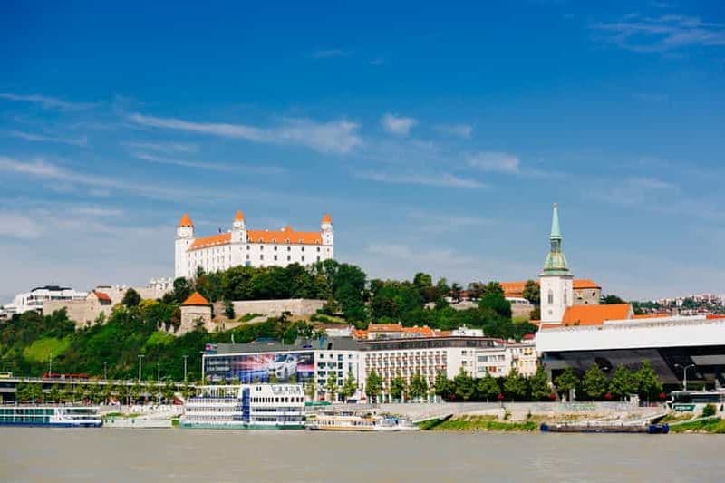 Visite en bus et en bateau de Vienne à Bratislava