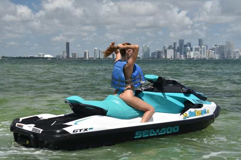 Miami : l'aventure n°1 en parachute ascensionnel et jet ski