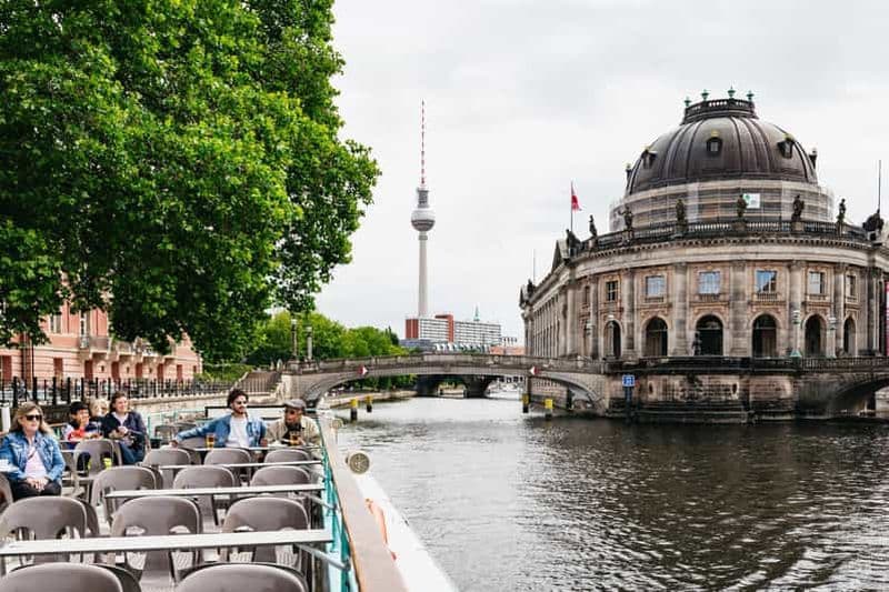 Berlin : Croisière touristique d'une heure dans la ville