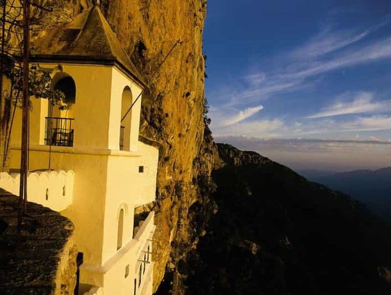 Depuis Podgorica : Visite du monastère d'Ostrog avec prise en charge