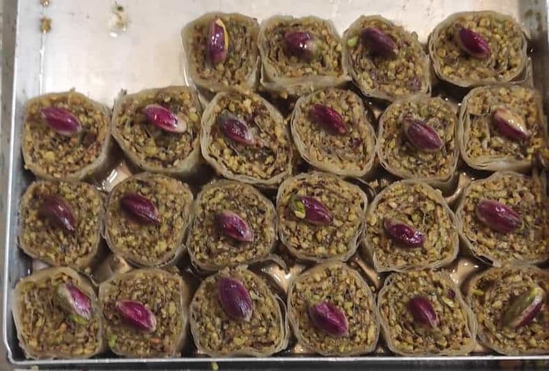 Billet Égine : Visite d'un verger de pistaches biologiques et d'une usine