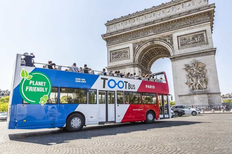 Paris : Tootbus Hop-on Hop-off (croisière fluviale en option)
