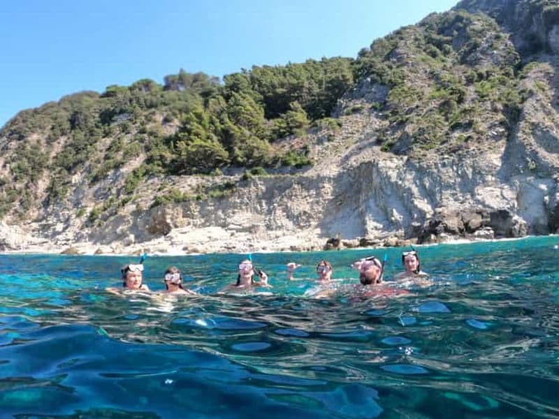 Billet Excursion de plongée en apnée à Levanto : Découvrez les merveilles de la mer !