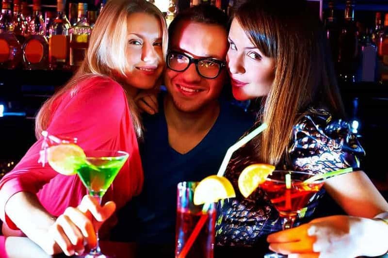 Gdansk : Tournée des bars de l'enterrement de vie de garçon avec une guide féminine