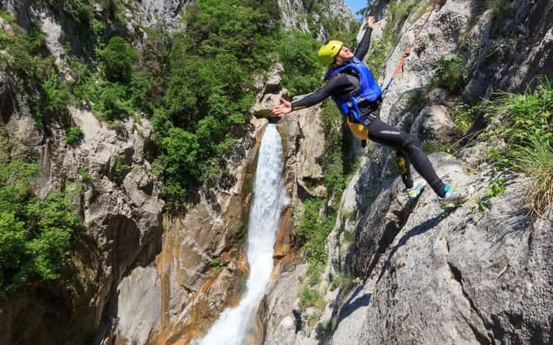 Depuis Split ou Zadvarje : Canyoning extrême sur la rivière Cetina