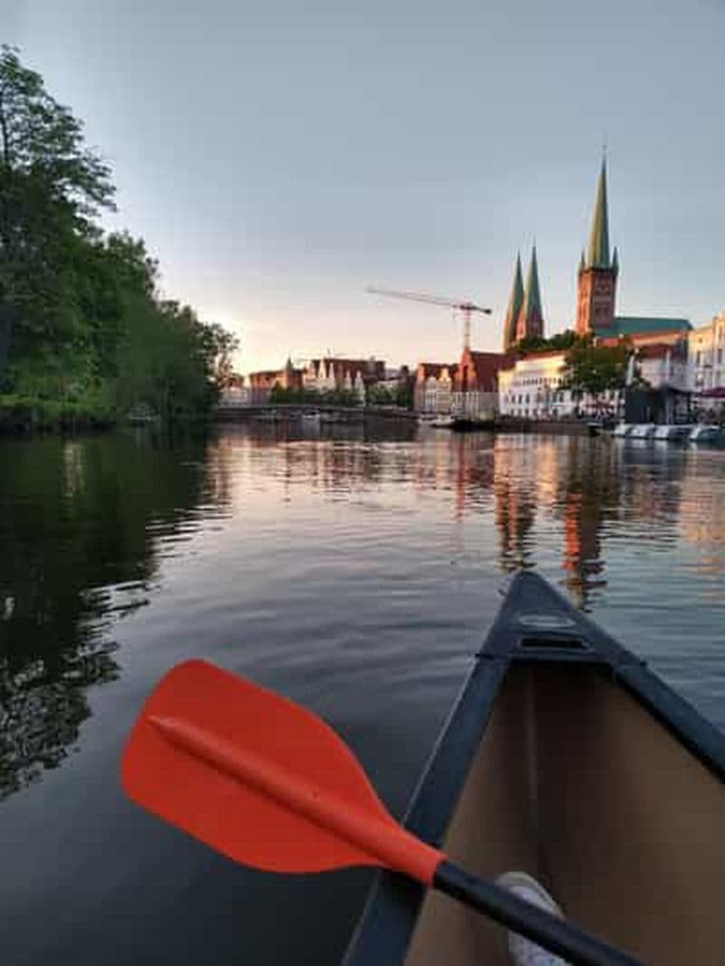 La vieille ville de Lübeck en canoë : découverte et tour de la ville en toute autonomie