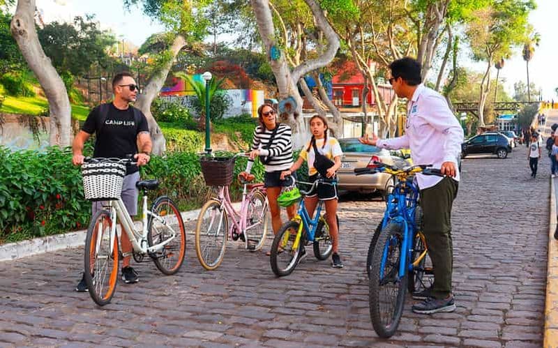 Lima : Excursion à vélo dans les quartiers de Miraflores et Barranco