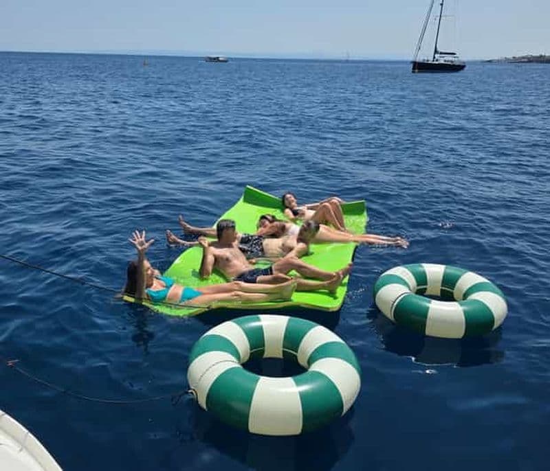 Catane : Excursion en voilier avec brunch et pause baignade (4 h)