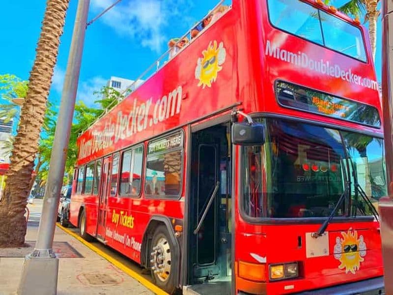 Miami : Visite en bus à impériale avec croisière commentée en option