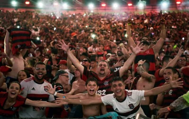 Rio de Janeiro : Billets pour un match de football avec un guide et une boisson