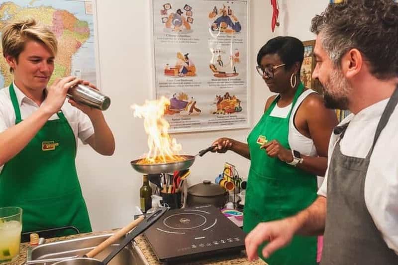 Atelier cuisine à Brasilia : plats du Cerrado et caïpirinhas