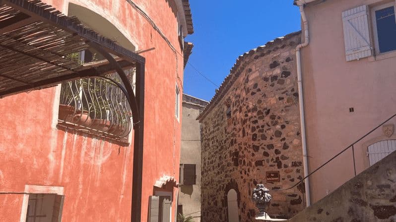 Des Evenos médiévaux aux vins de Bandol : un aperçu de la Provence