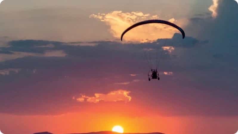 Ibiza : vol en parapente motorisé de 25 minutes autour de l'île